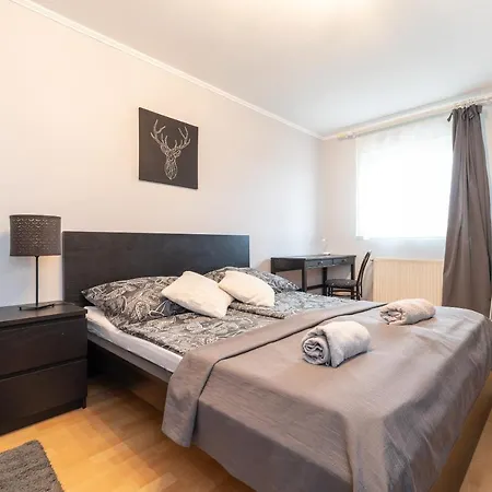 Apartament Kek Vendeghaz *